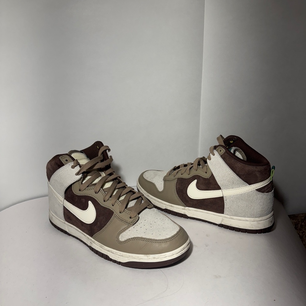 Mocha/Tan Dunks - Picture 3 of 14